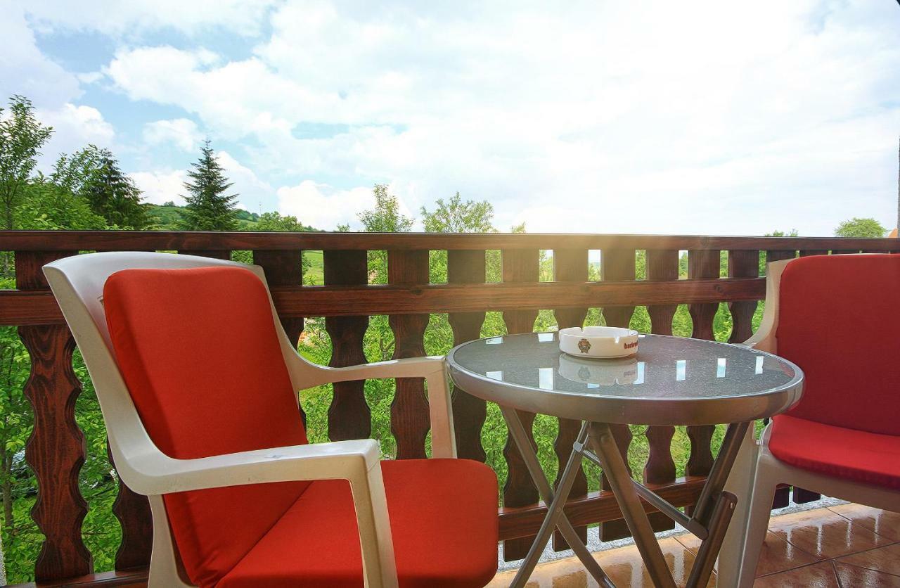 Apartment Medeni Rakovica Kültér fotó