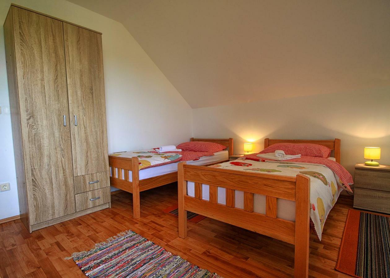 Apartment Medeni Rakovica Kültér fotó
